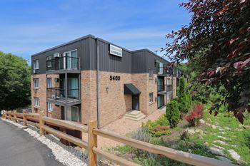 Edina manor apartments exterior